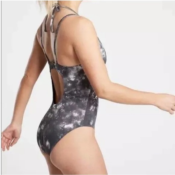 Athleta Tie Dye One Piece Swimsuit Halter Neck Cutout Back Size Large Petite - Picture 2 of 5